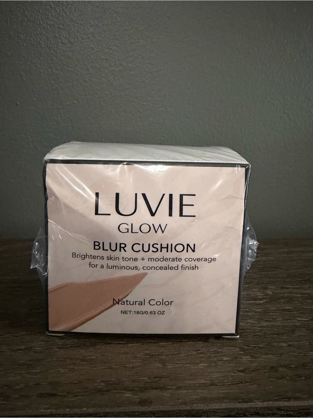 Luvie Glow Blur Cushion Foundation - Natural Color
